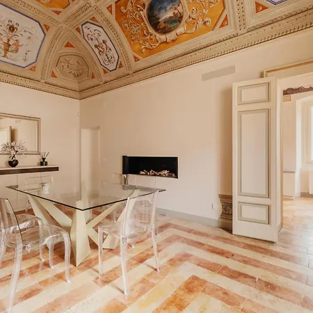 Sotto Gli Affreschi Del 1800 Con Colazione Inclusa Assisi Esterno foto
